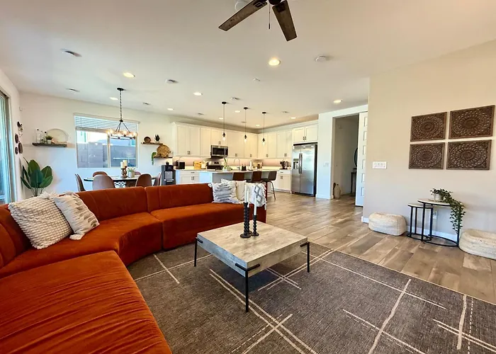 Private Pool! Avondale - Modern Mtn View Oasis