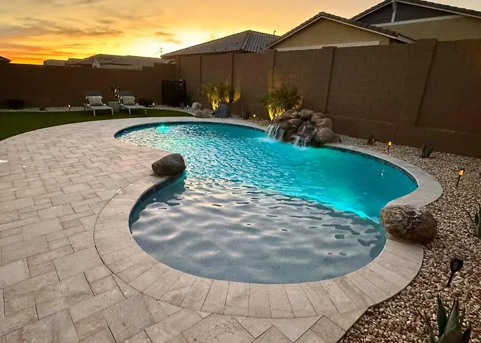 Private Pool! Avondale - Modern Mtn View Oasis *