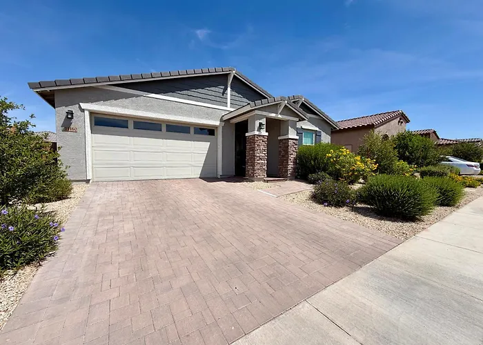 Holiday home Private Pool! Avondale - Modern Mtn View Oasis *